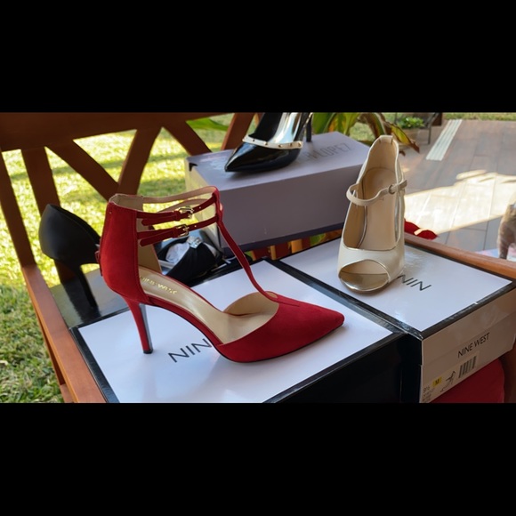 Shoes - Picture 5 of 16